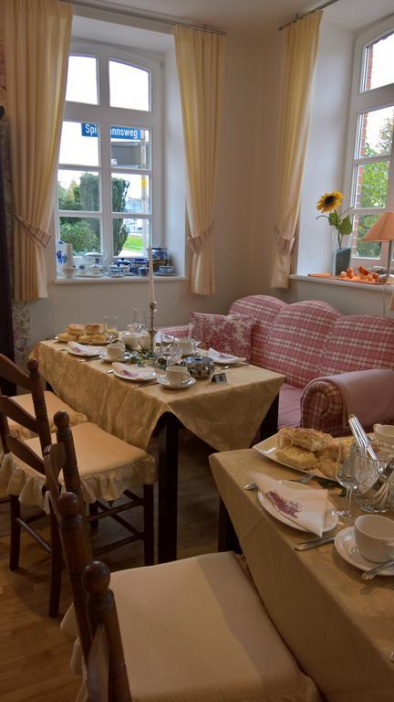 Stoevchen Café Hotel R-Events Papenburg Esterno foto